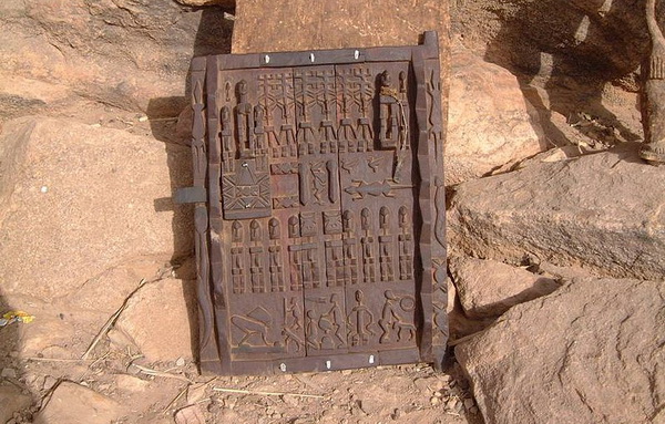 dogon ajtó